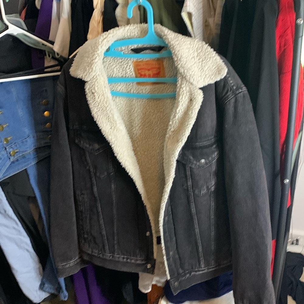 Levi Strauss vintage fit Sherpa lined denim jacket